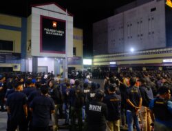 *Personel Gabungan Polda Sulsel dan BNN Gelar Operasi Pemulihan Kampung Rawan Narkotika di Kota Makassar*