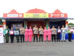 Kapolda Sulsel dan Ketua Bhayangkari Tinjau Pos Pengamanan, Pastikan Operasi Ketupat 2026 Berjalan Optimal di Makassar