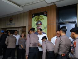 Kapolda Sulsel Pimpin Apel Bersama Dirangkaikan Halal Bihalal dalam Rangka Memperkuat Soliditas Personel